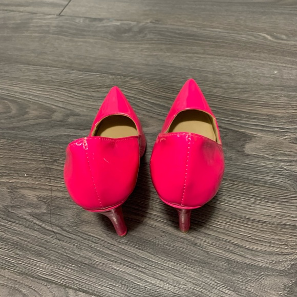 Beautiful 3 inches heels - Picture 3 of 3